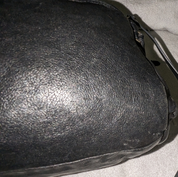 Junior Drake black Italian leather pleated shoulder bag. - Picture 13 of 13